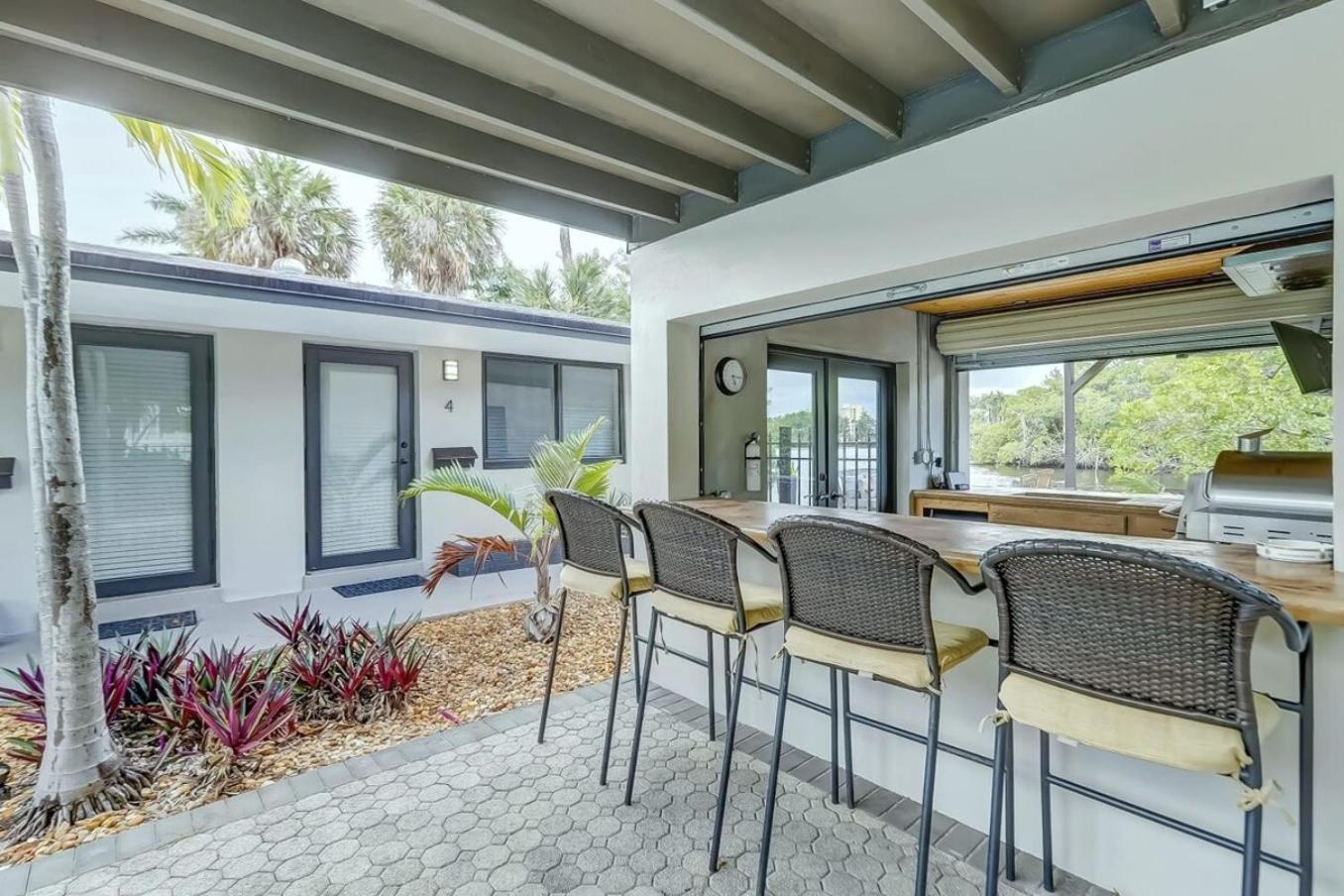 Waterfront Apartment Private Patio Pool فورت لودرديل المظهر الخارجي الصورة