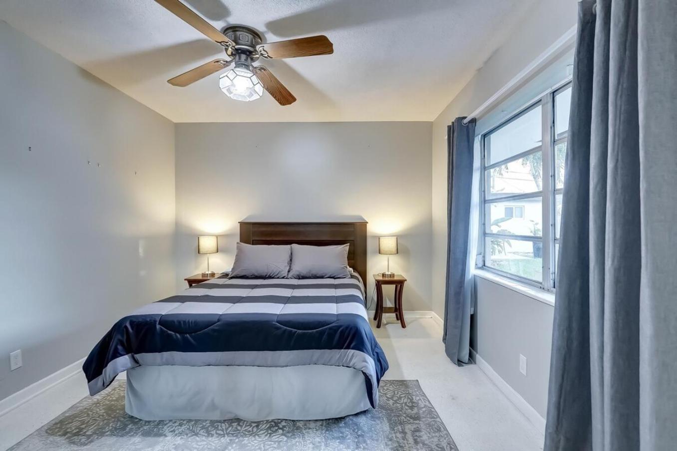 Waterfront Apartment Private Patio Pool فورت لودرديل المظهر الخارجي الصورة