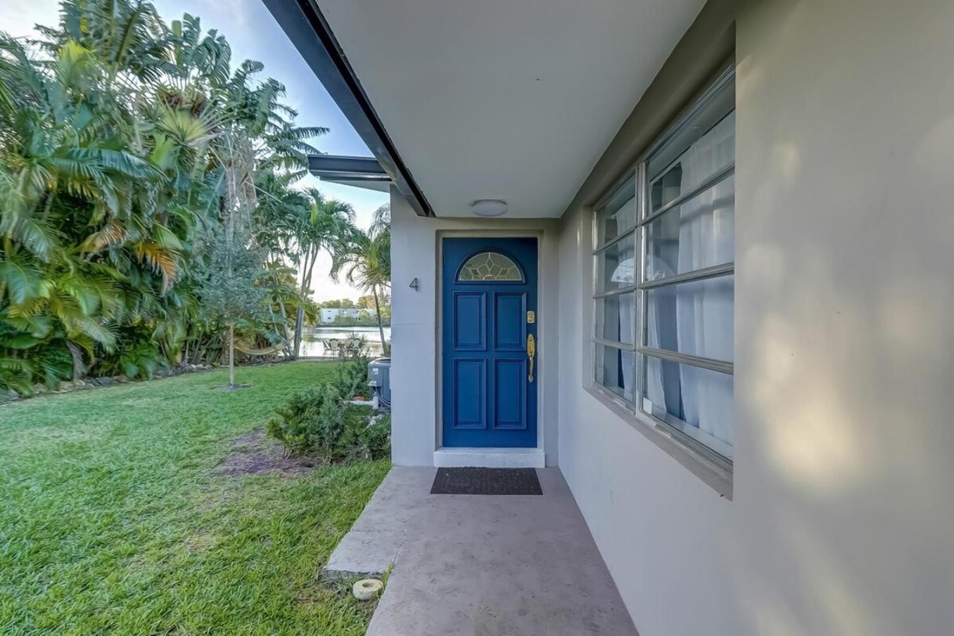 Waterfront Apartment Private Patio Pool فورت لودرديل المظهر الخارجي الصورة