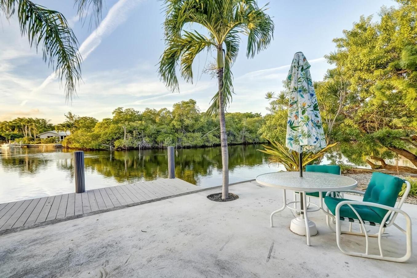 Waterfront Apartment Private Patio Pool فورت لودرديل المظهر الخارجي الصورة