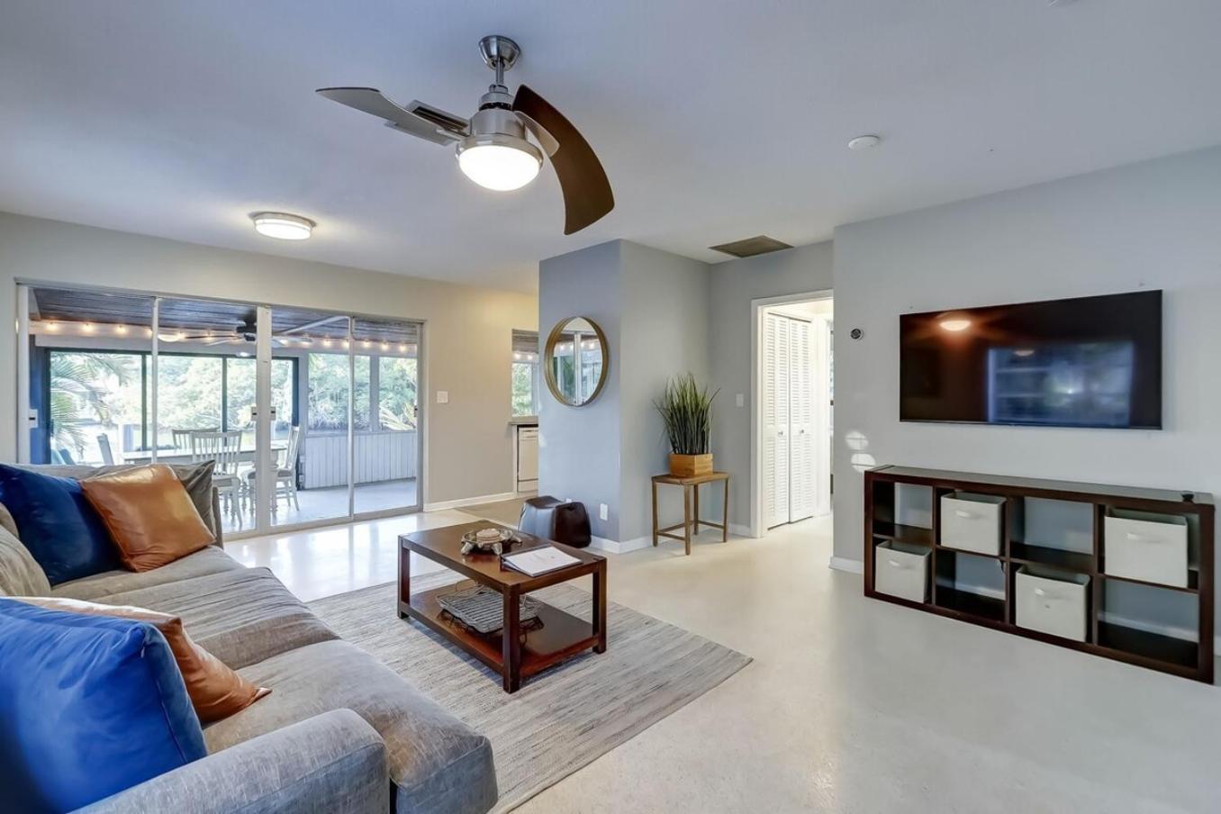 Waterfront Apartment Private Patio Pool فورت لودرديل المظهر الخارجي الصورة
