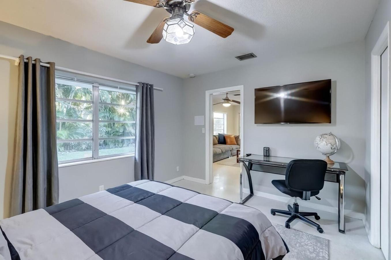 Waterfront Apartment Private Patio Pool فورت لودرديل المظهر الخارجي الصورة